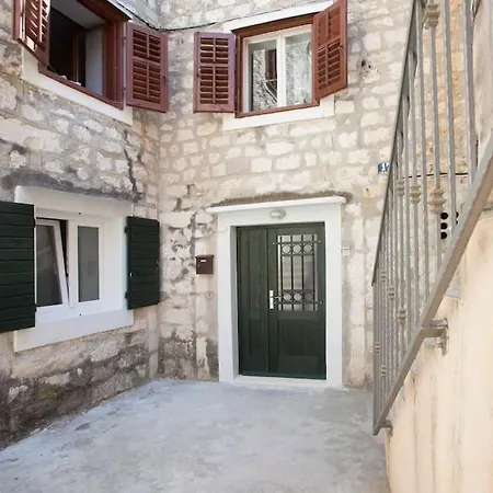 Brand New Damir In Center Apartment