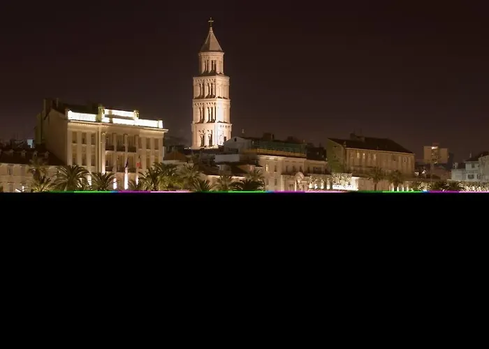 Brand New Damir In Center