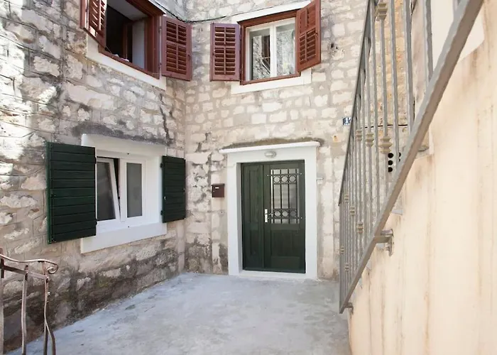 Brand New Damir In Center Apartment