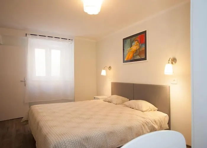 Brand New Damir In Center Apartment