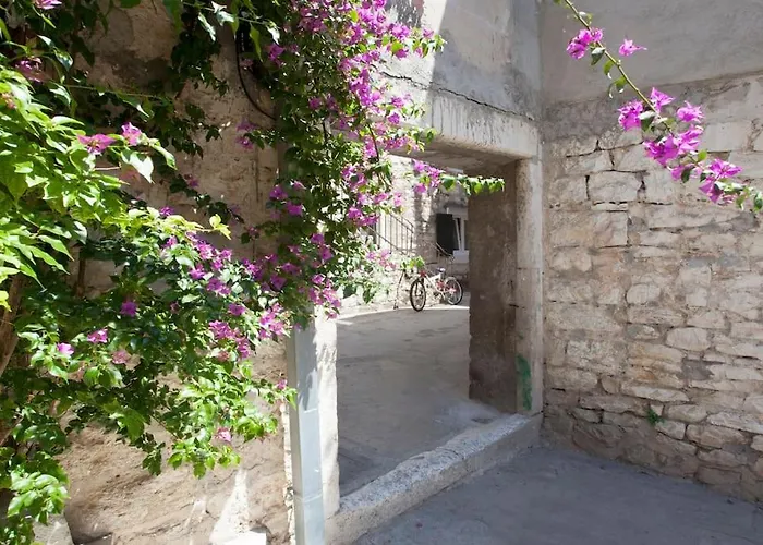 Brand New Damir In Center Apartment *