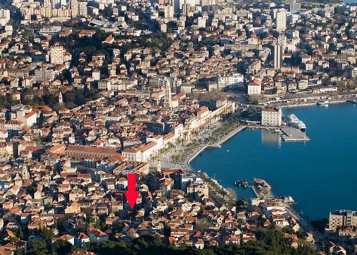 Brand New Damir In Center Apartment *