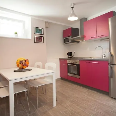 Brand New Damir In Center * Split