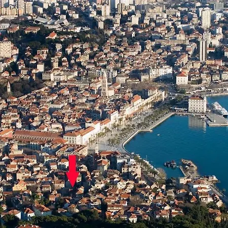 Brand New Damir In Center Apartment *