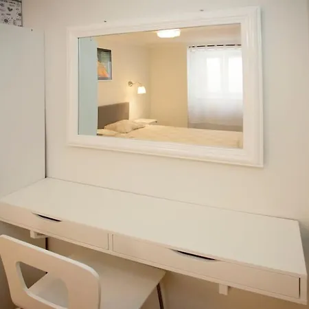 Brand New Damir In Center