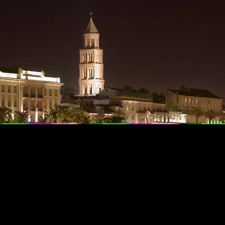 Brand New Damir In Center