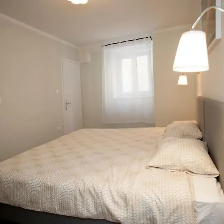 Brand New Damir In Center *