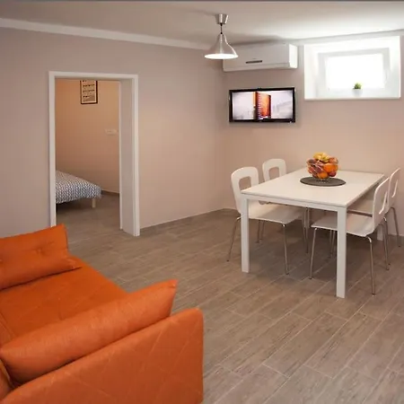 Brand New Damir In Center Appartement